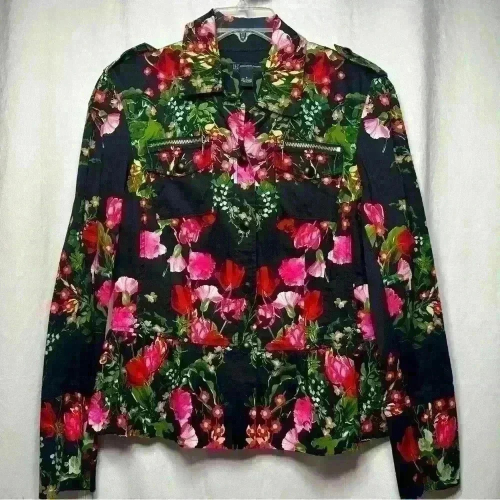 Like New, Gorgeous INC Jacket in womens Small.  ABSOLUTELY GORGEOUS!